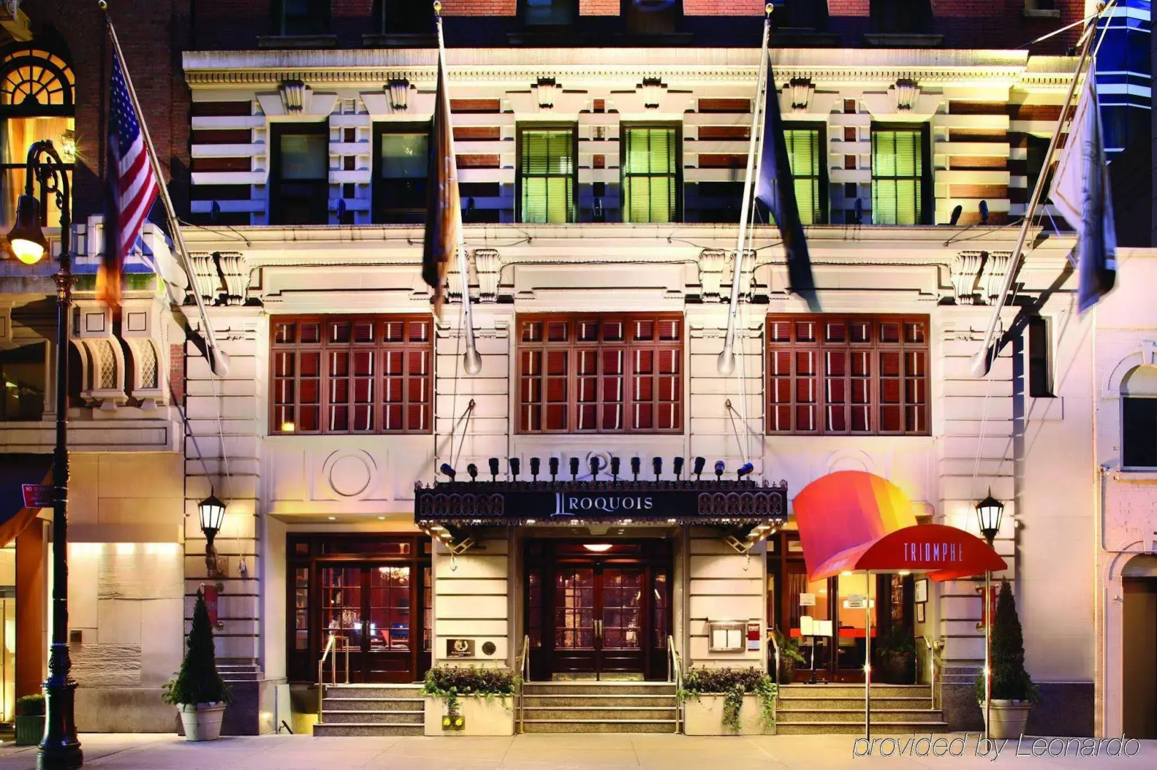 Foto - Iroquois New York Times Square