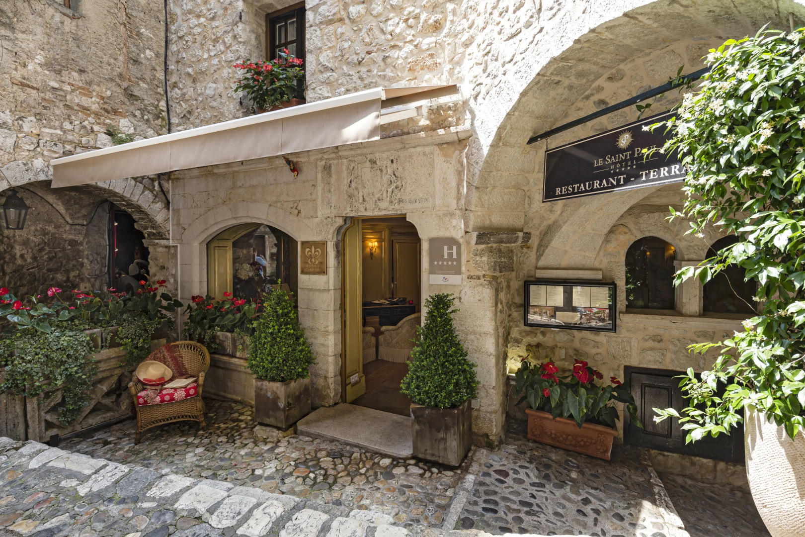 Photo - Le Saint Paul