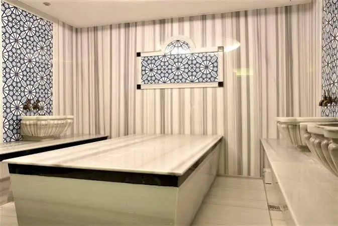 Photo - The Elegant Hotel
