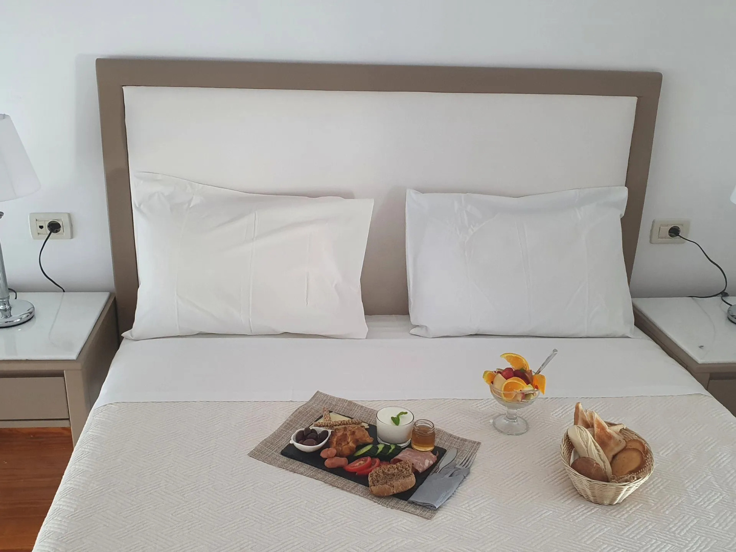 Photo - Elizabeth Suites