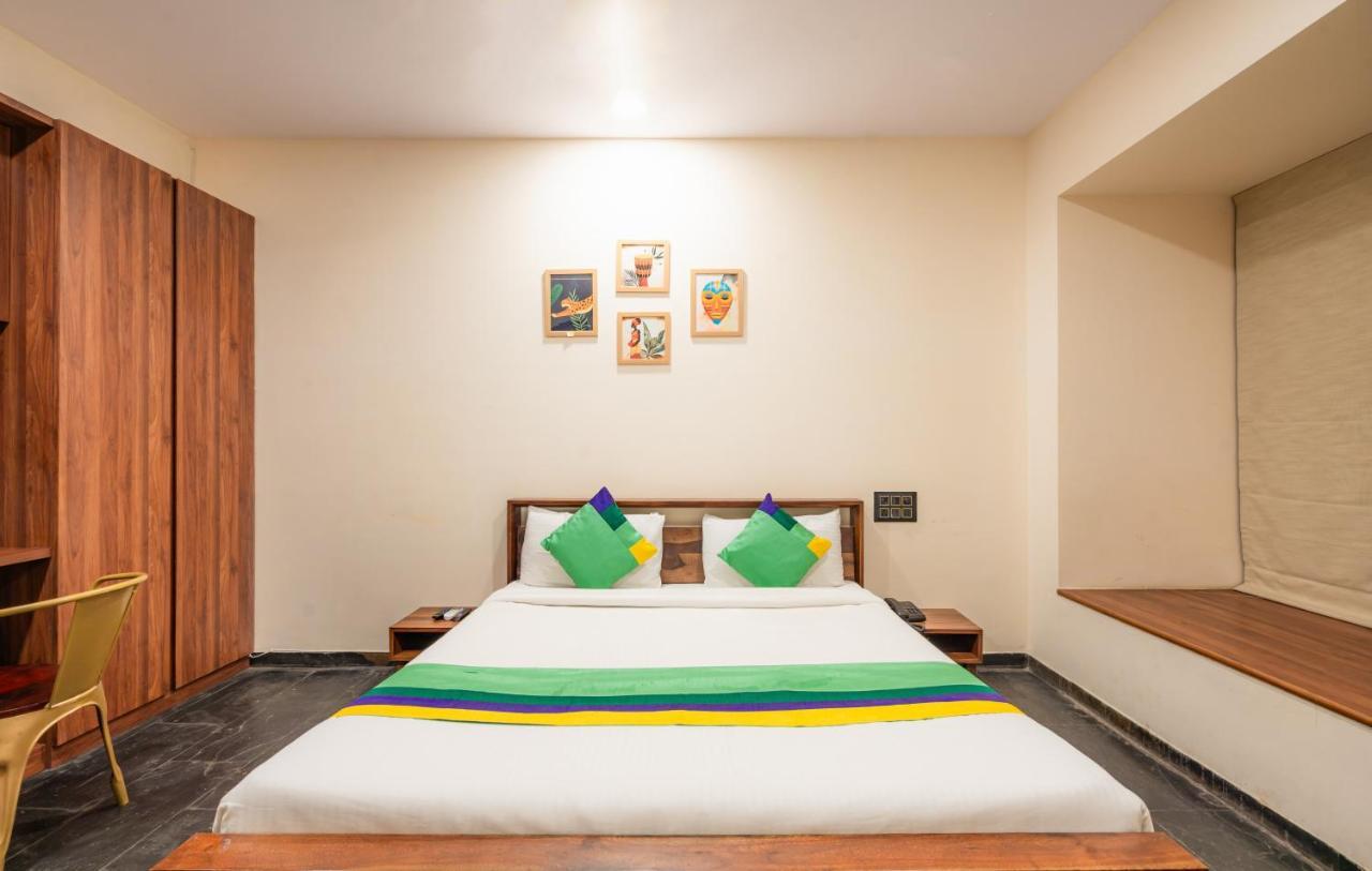 Photo - Treebo Premium The Memoir, Ramdaspeth