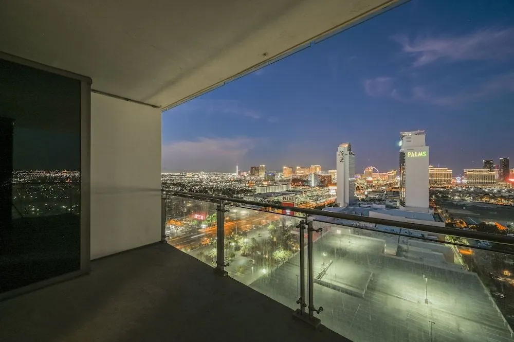 Foto - StripViewSuites at Palms Place