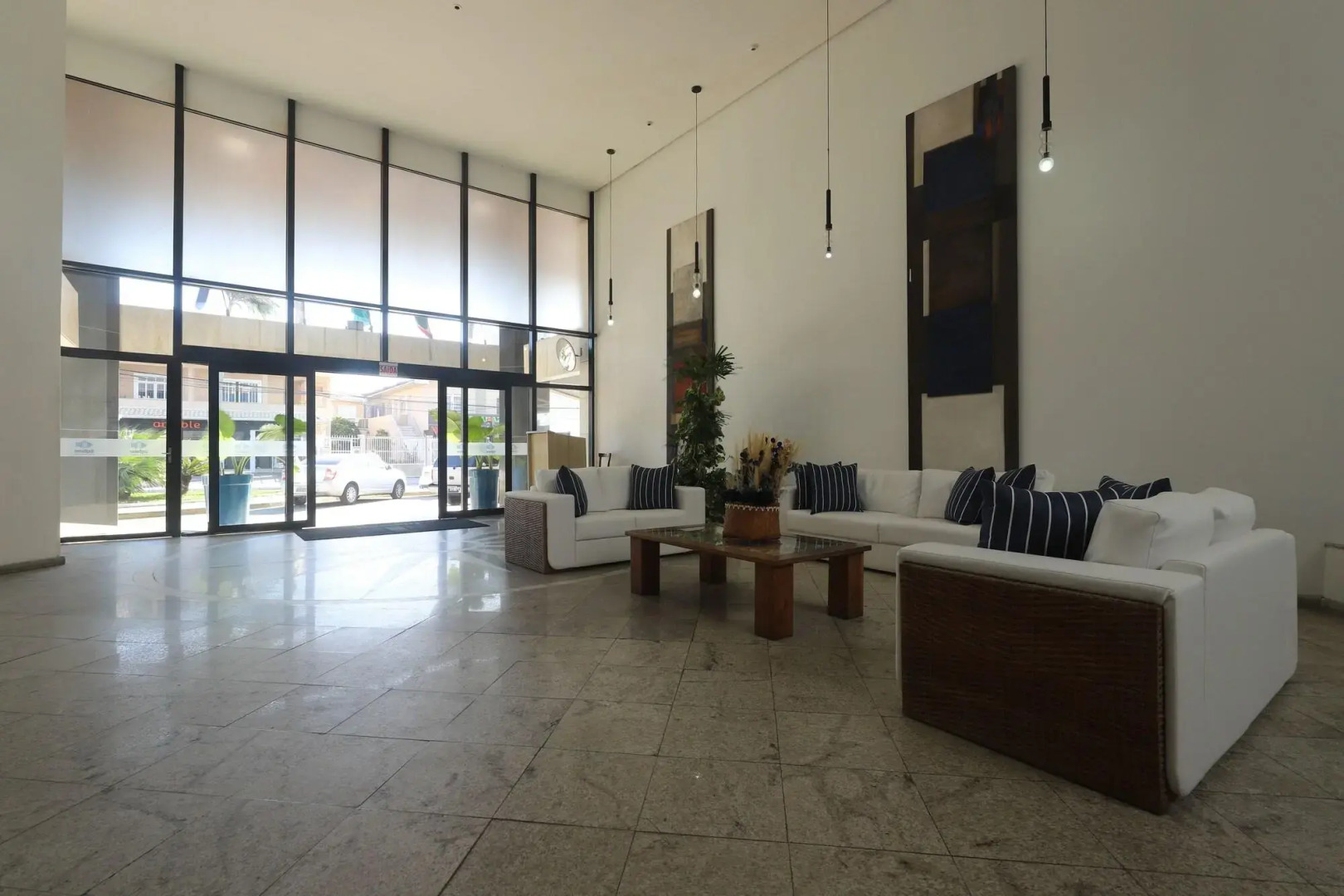 Photo - Ingleses Praia Hotel