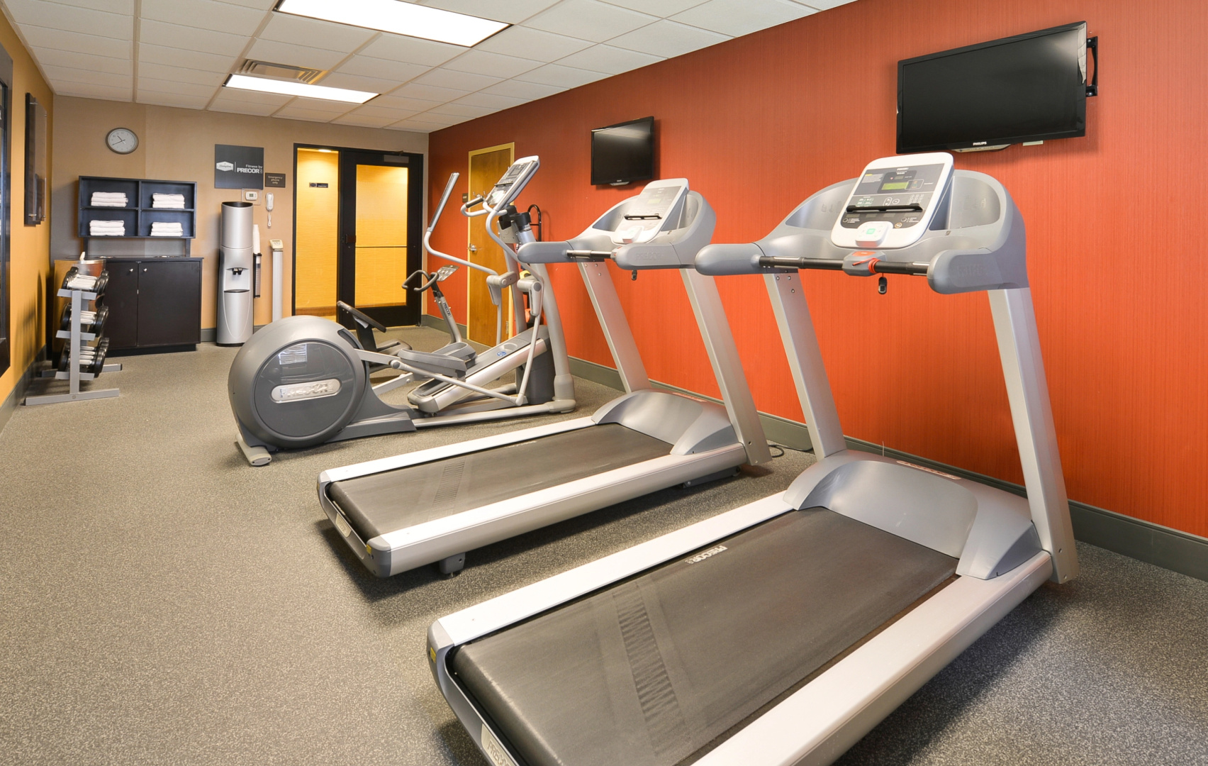Photo - Hampton Inn Utica