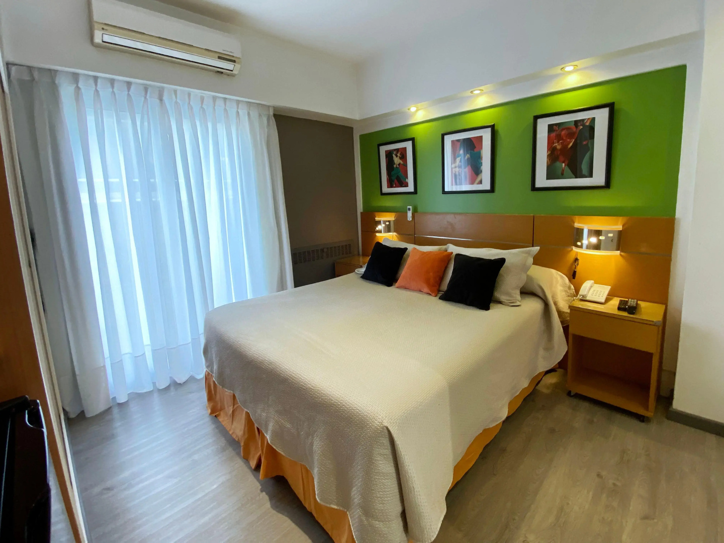 Photo - Sarmiento Palace Hotel