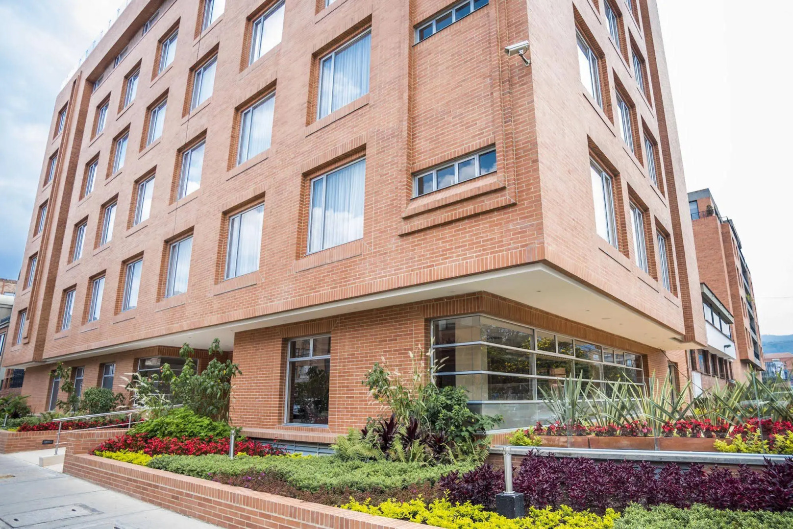 Foto - Hotel Plaza Suites