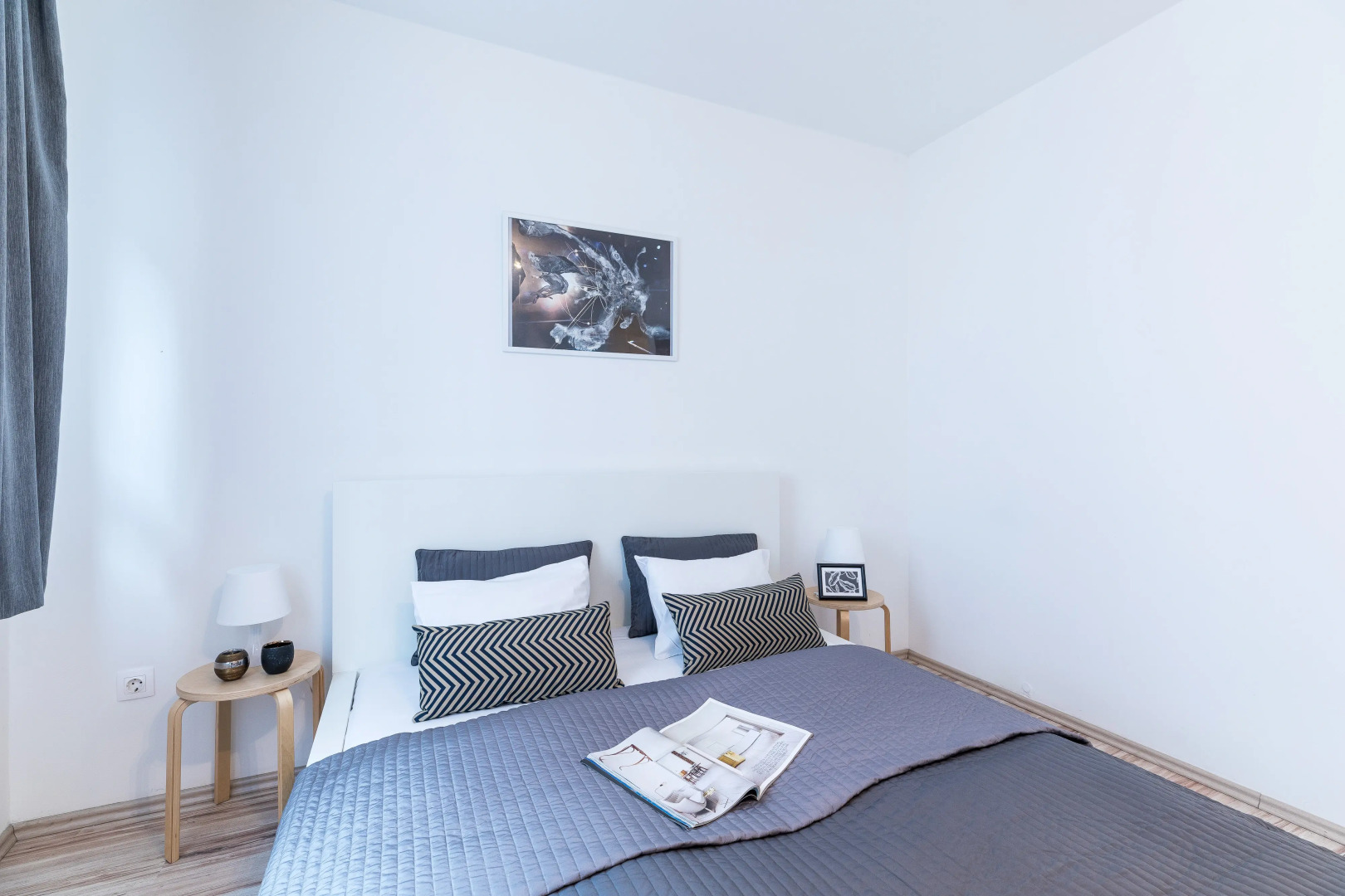 Photo - Vagabond Corvin