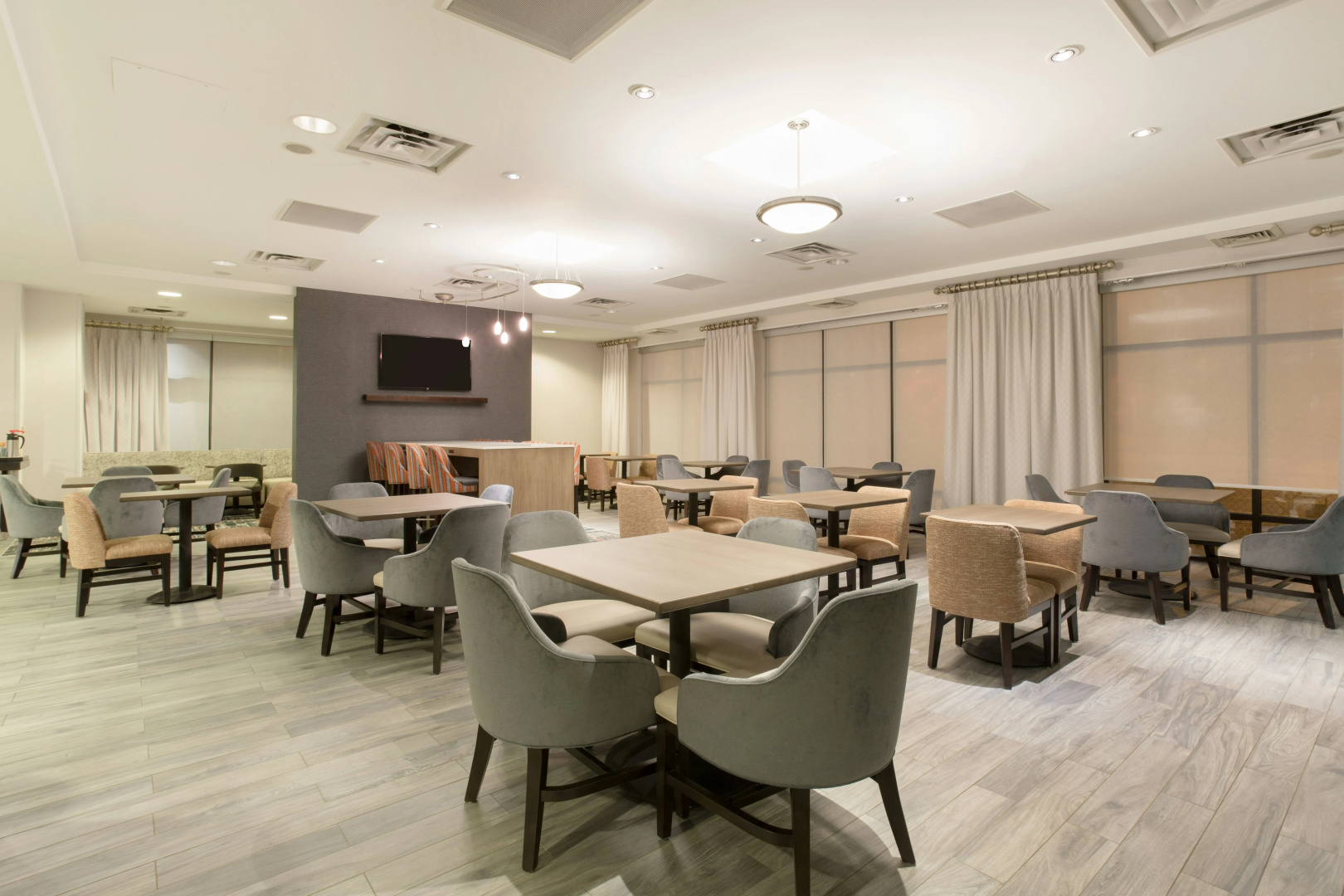 Photo - Hampton Inn & Suites Denver-Downtown