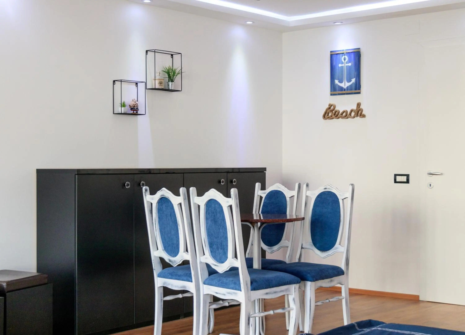 Ana's Apartments