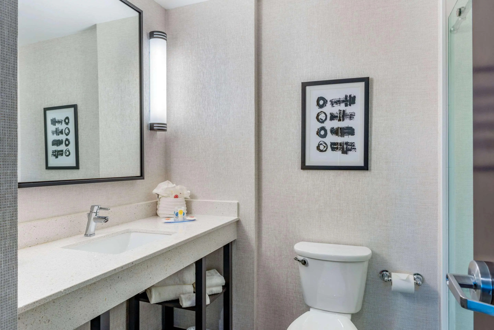 Photo - Comfort Inn & Suites Miami International Airport