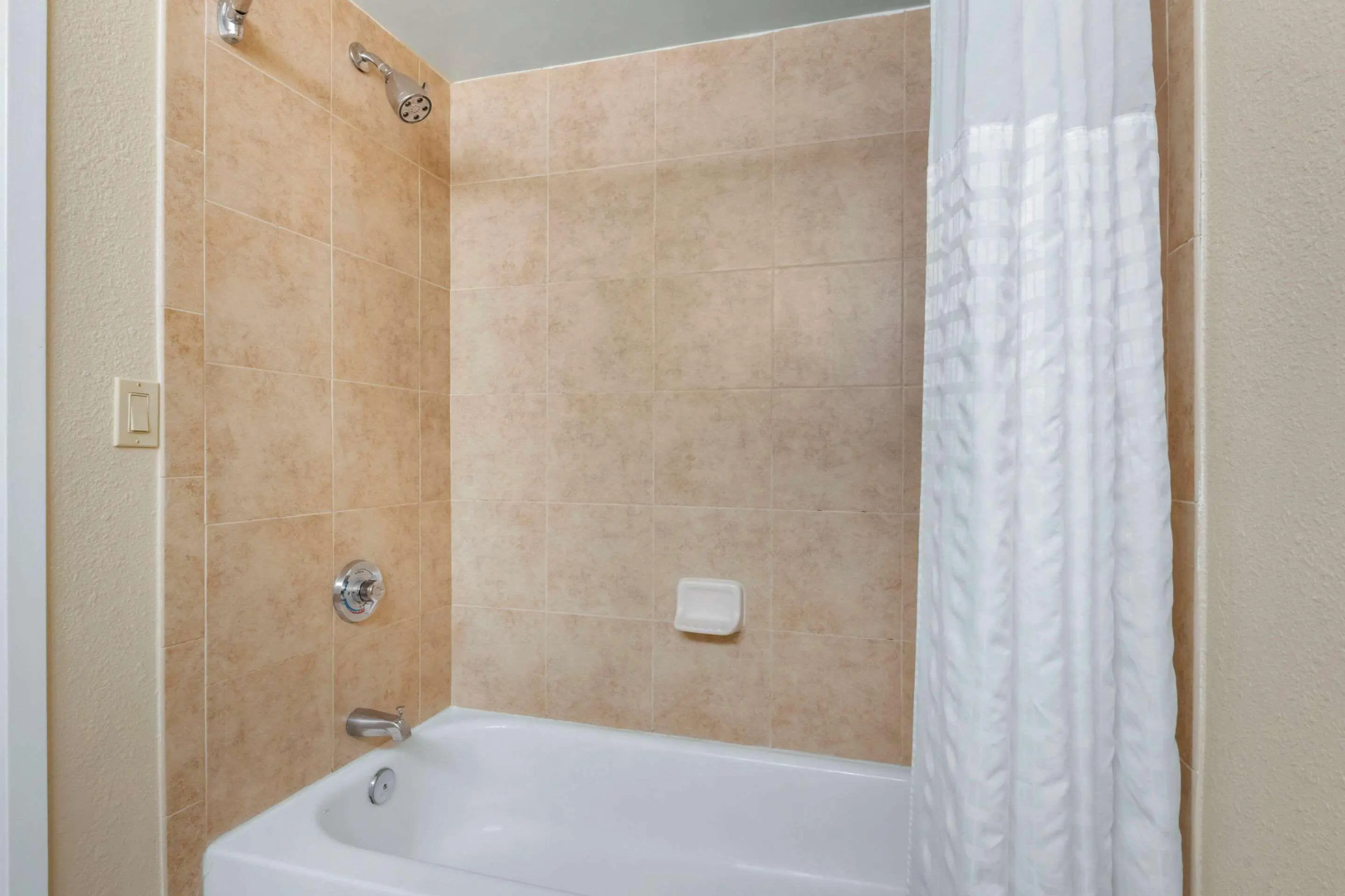 Photo - Comfort Suites Near Universal Orlando Resort