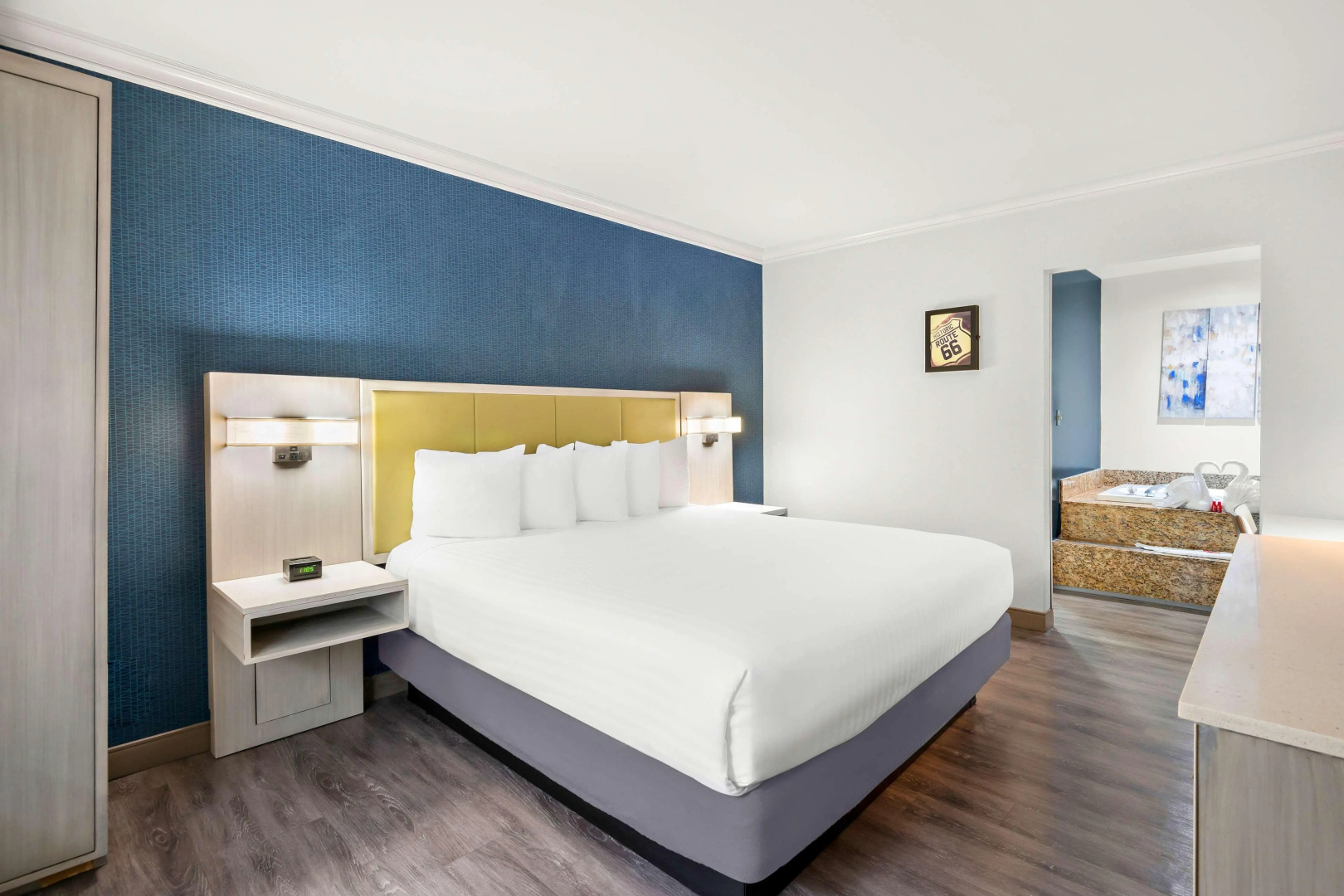 Photo - SureStay Hotel by Best Western Santa Monica