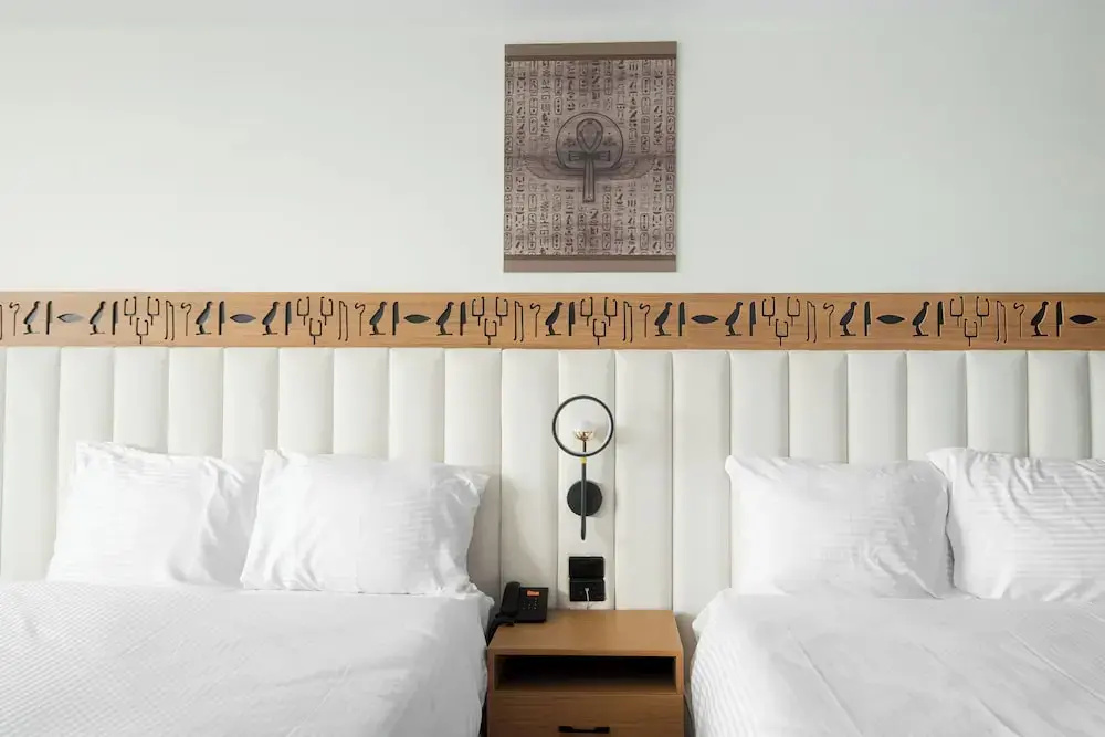 Photo - Superior Pyramids INN