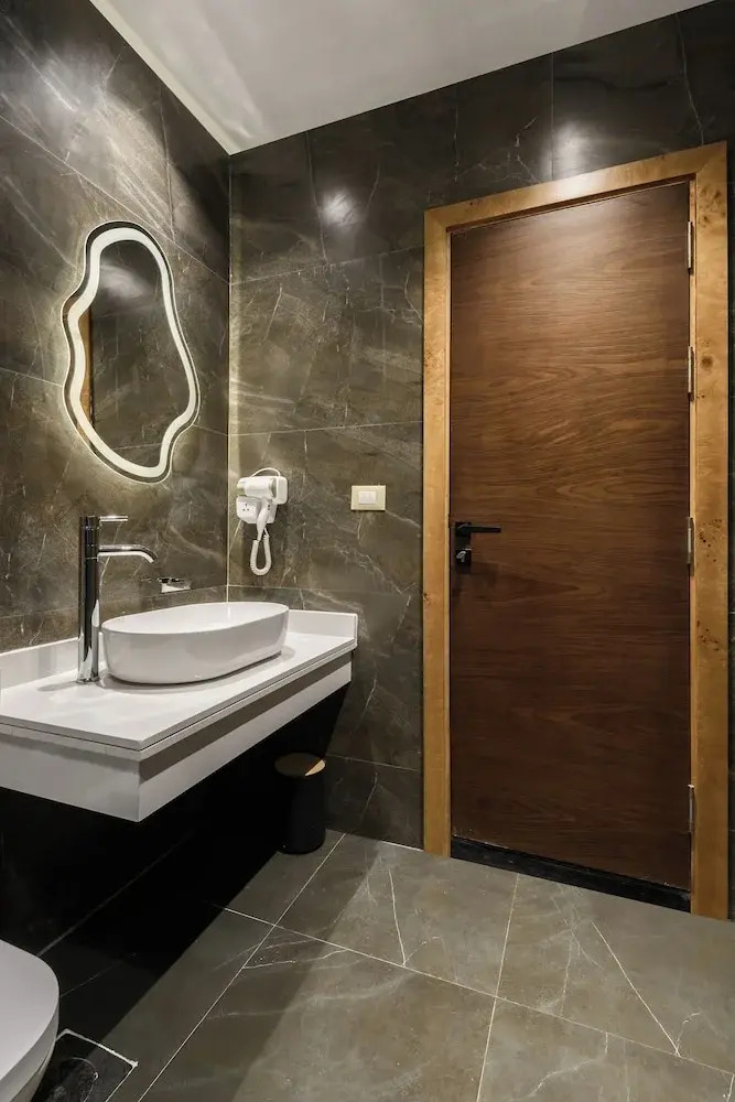 Foto - Spire West Hotel