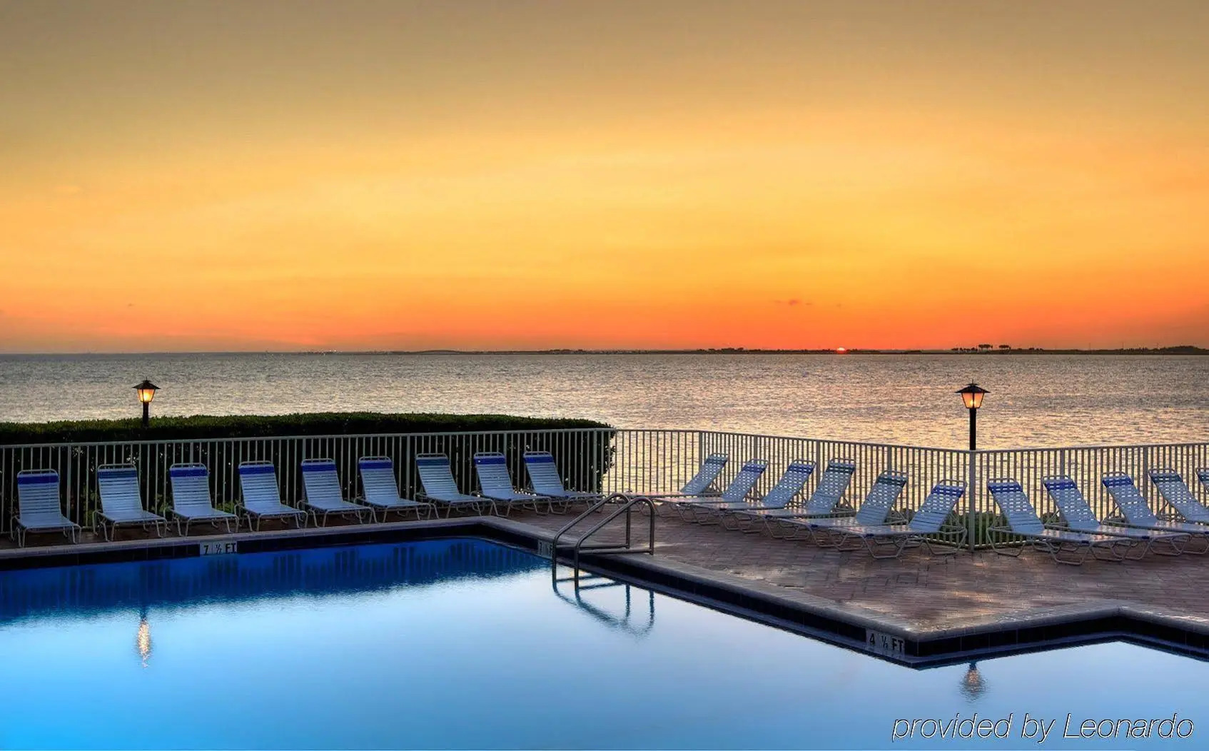 Photo - Sailport Waterfront Suites