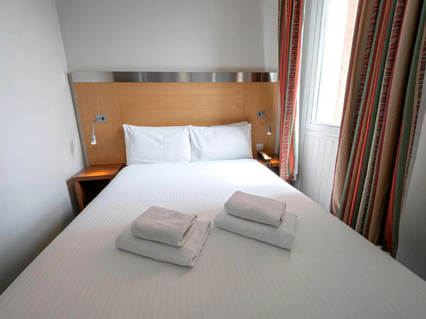 Photo - Shakespeare Hotel