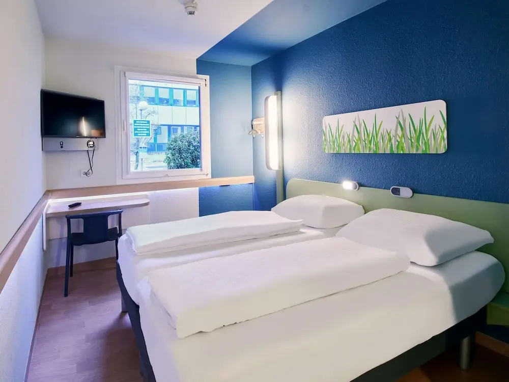 Photo - B&B HOTEL Würzburg-Ost