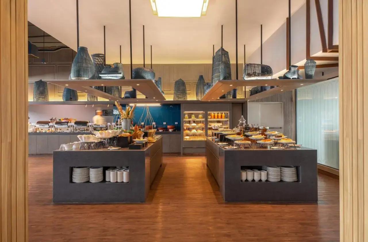 Photo - Centara Life Government Complex Hotel & Convention Centre Chaeng Watthana