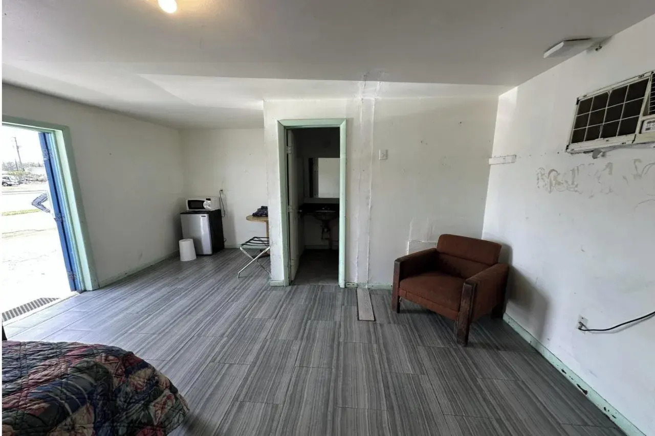 Foto - Base Motel By OYO South Tampa