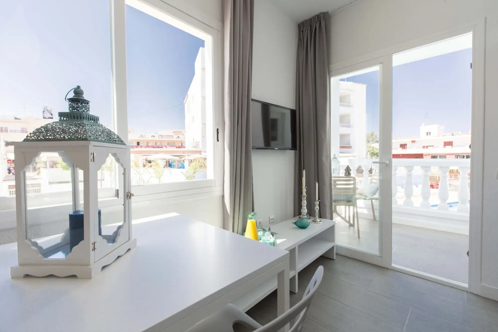 Photo - ENDLSS BEACH & DISCO HOTEL IBIZA Adults Only