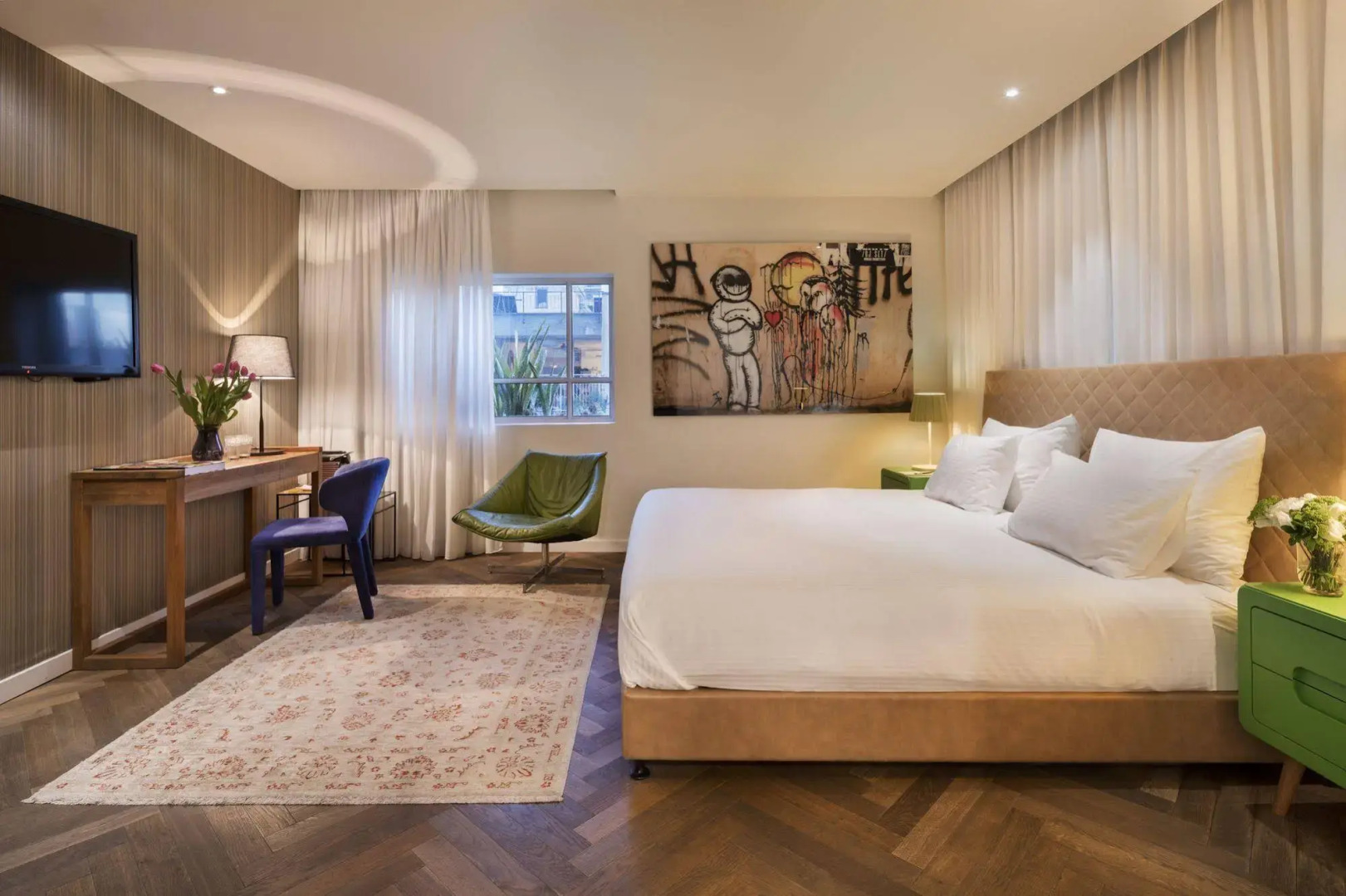 Photo - Jacob Shenkin Hotel