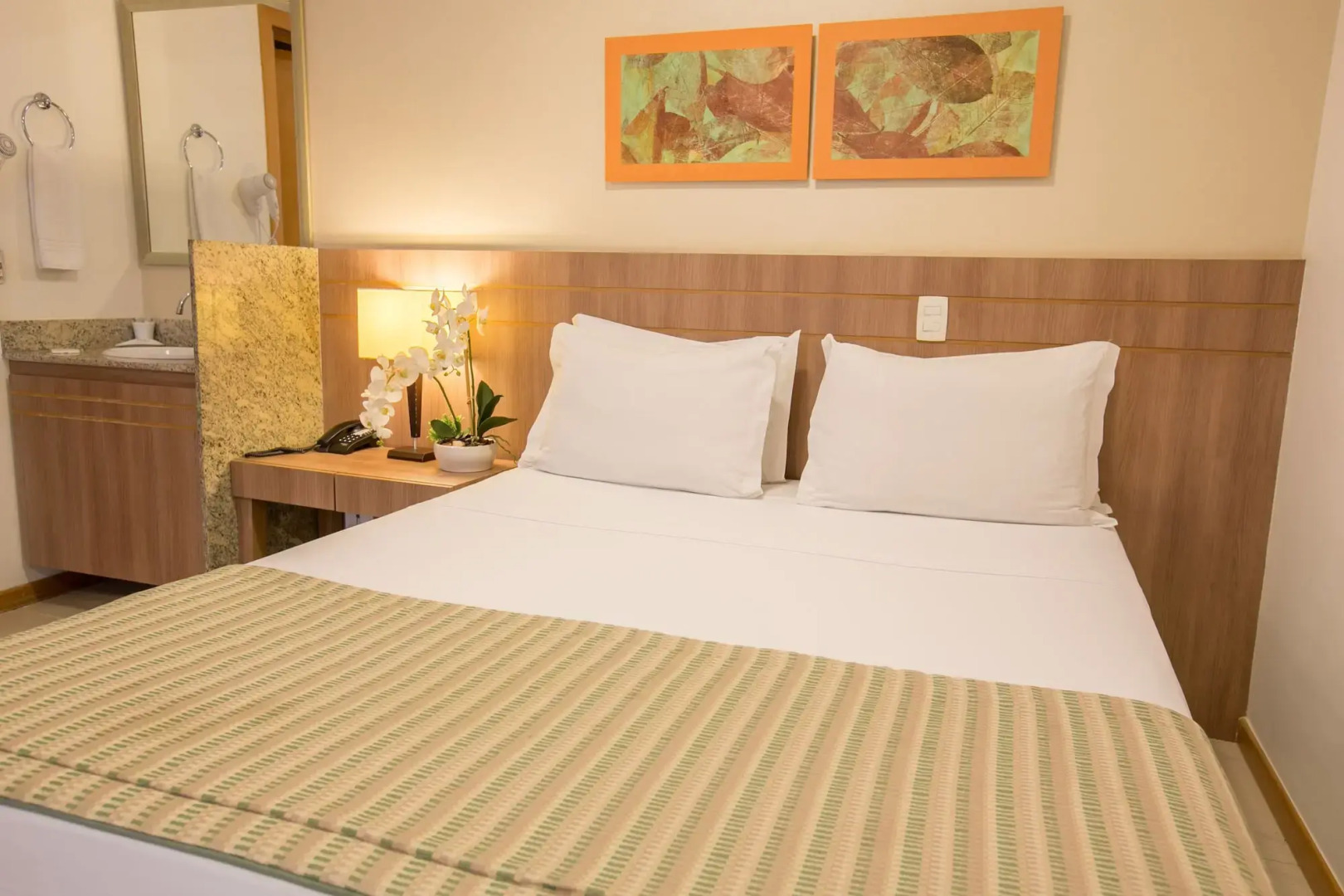 Foto - Saint Moritz Hplus Express