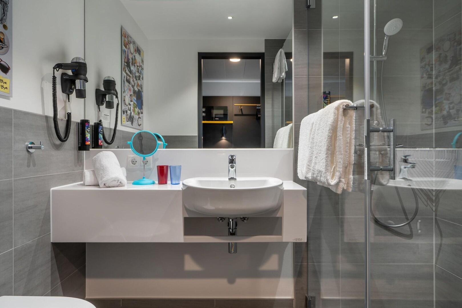 Photo - Holiday Inn - the niu, Fury Aschheim Messe by IHG