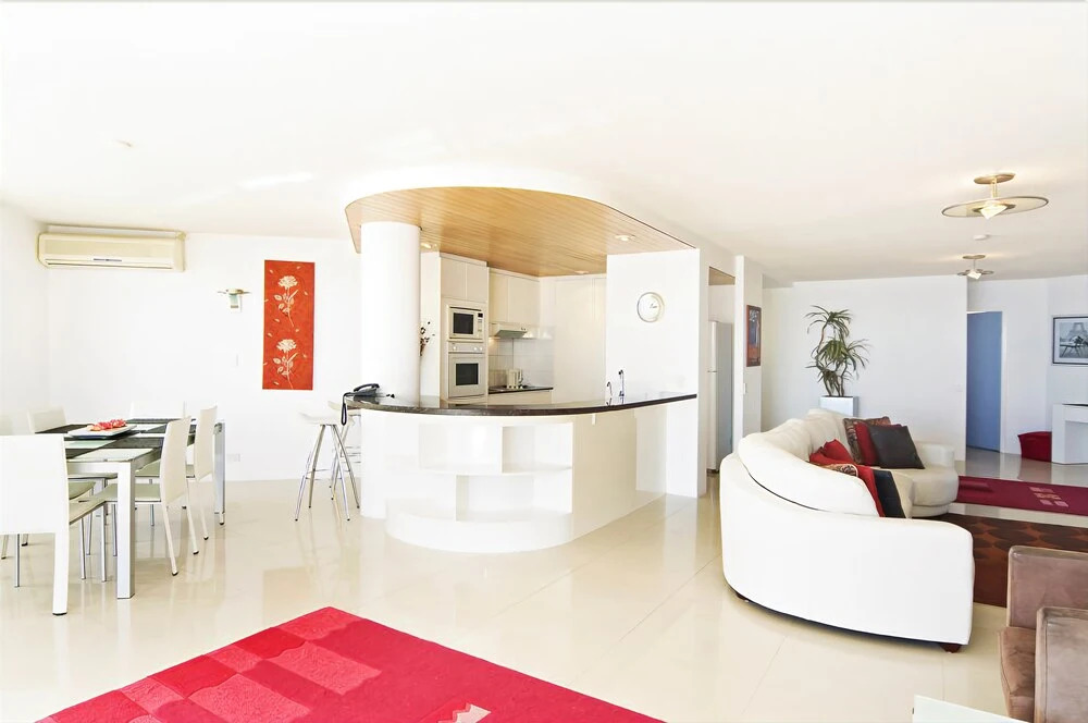 Foto - Oceanside Resort - Absolute Beachfront Apartments