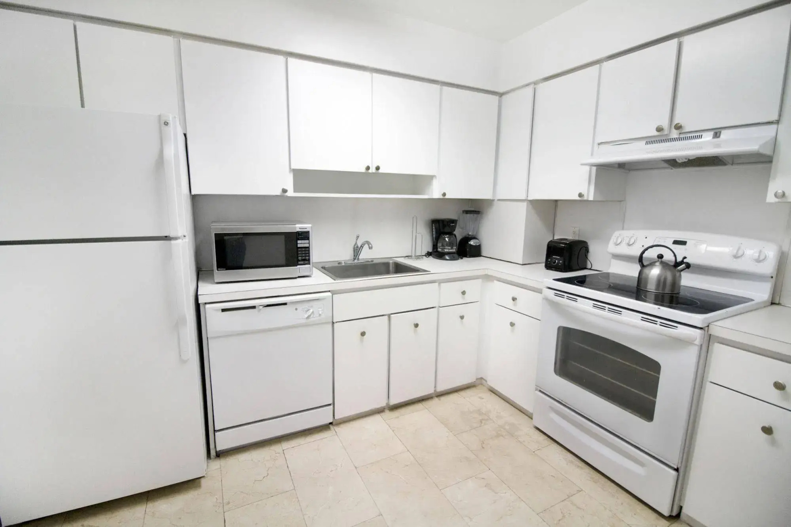 Photo - Seacoast Suites on Miami Beach