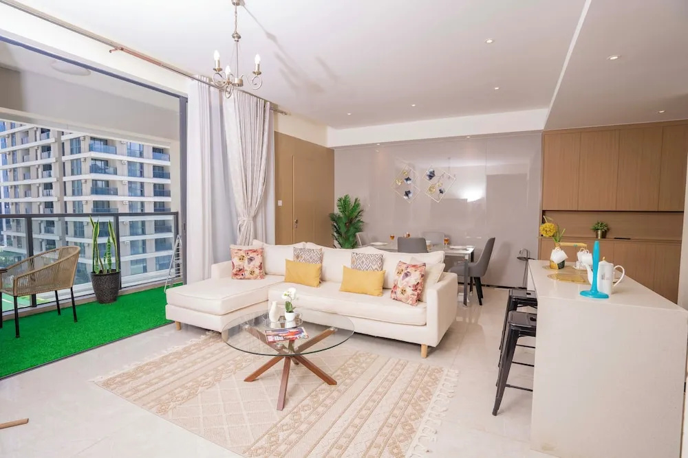 Executive 1 Br -Gtc with gym & Pool