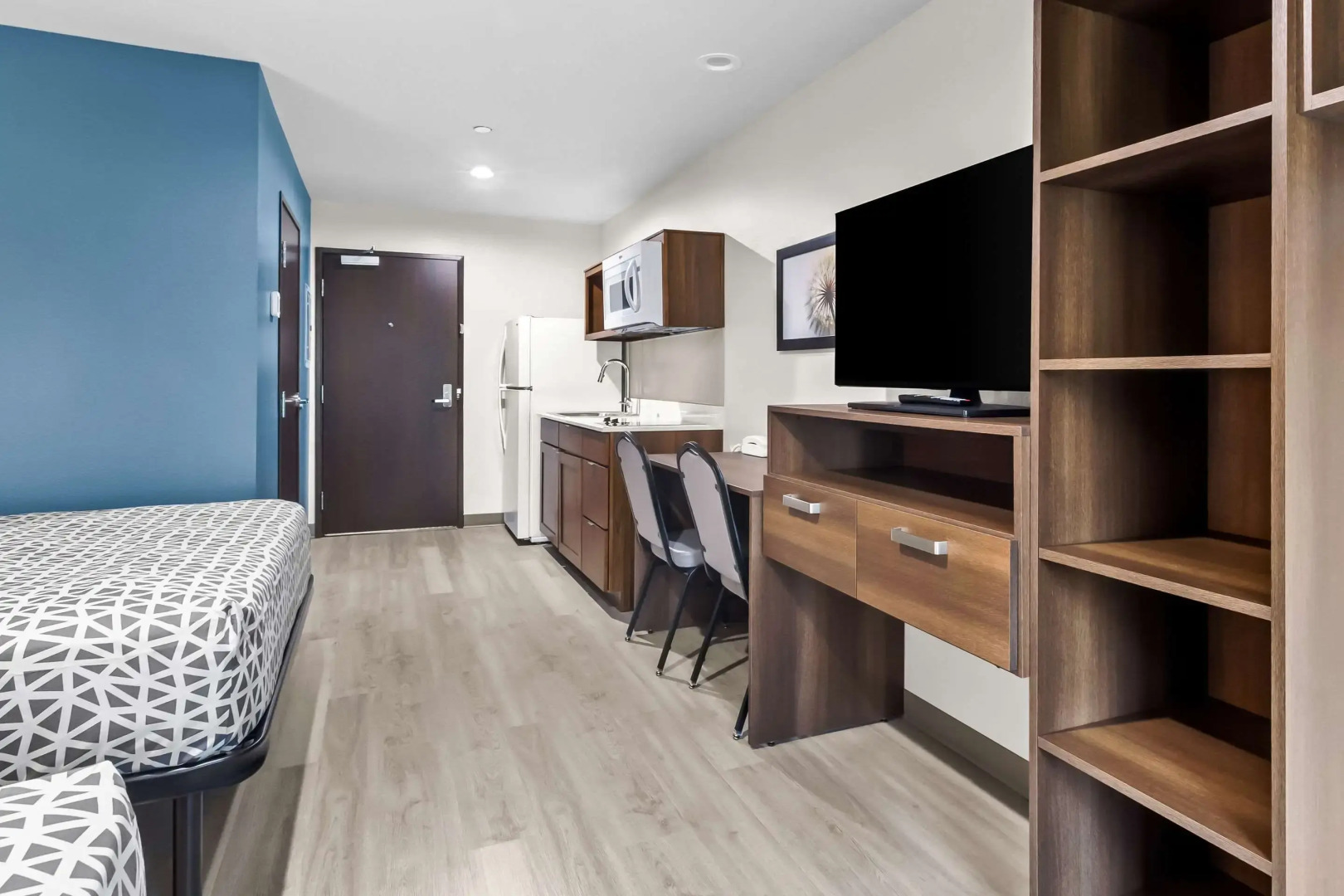 Photo - WoodSpring Suites South Houston Hobby