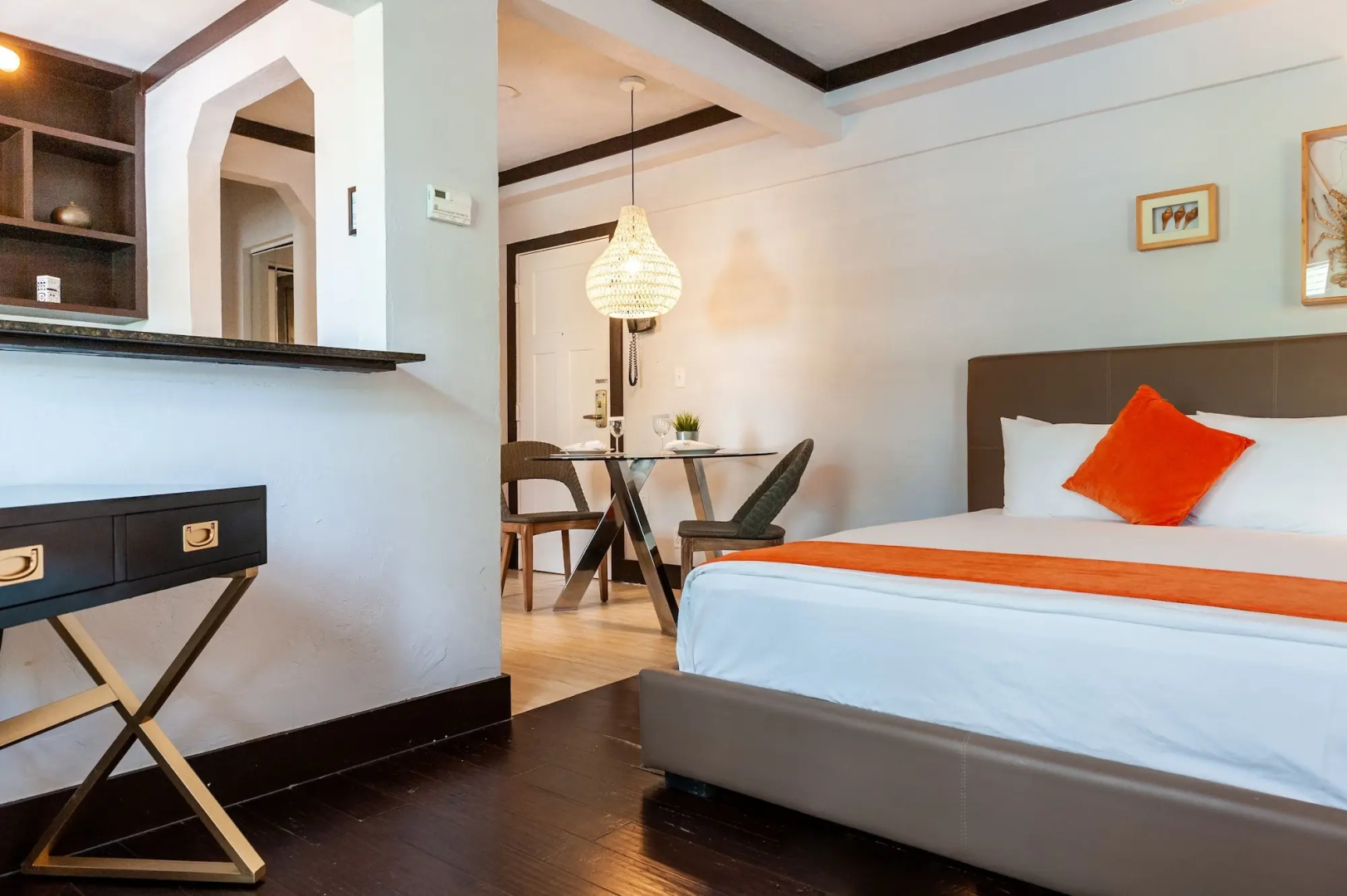 Photo - Lincoln Arms Suites
