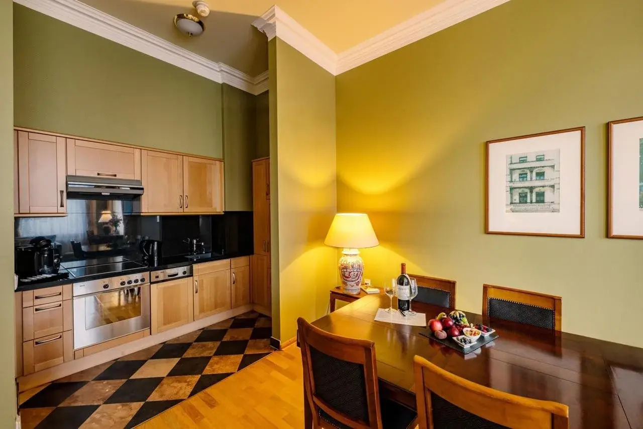 Photo - Louisa's Place