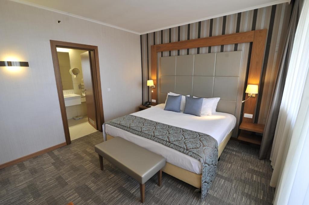 Holiday Inn Skopje