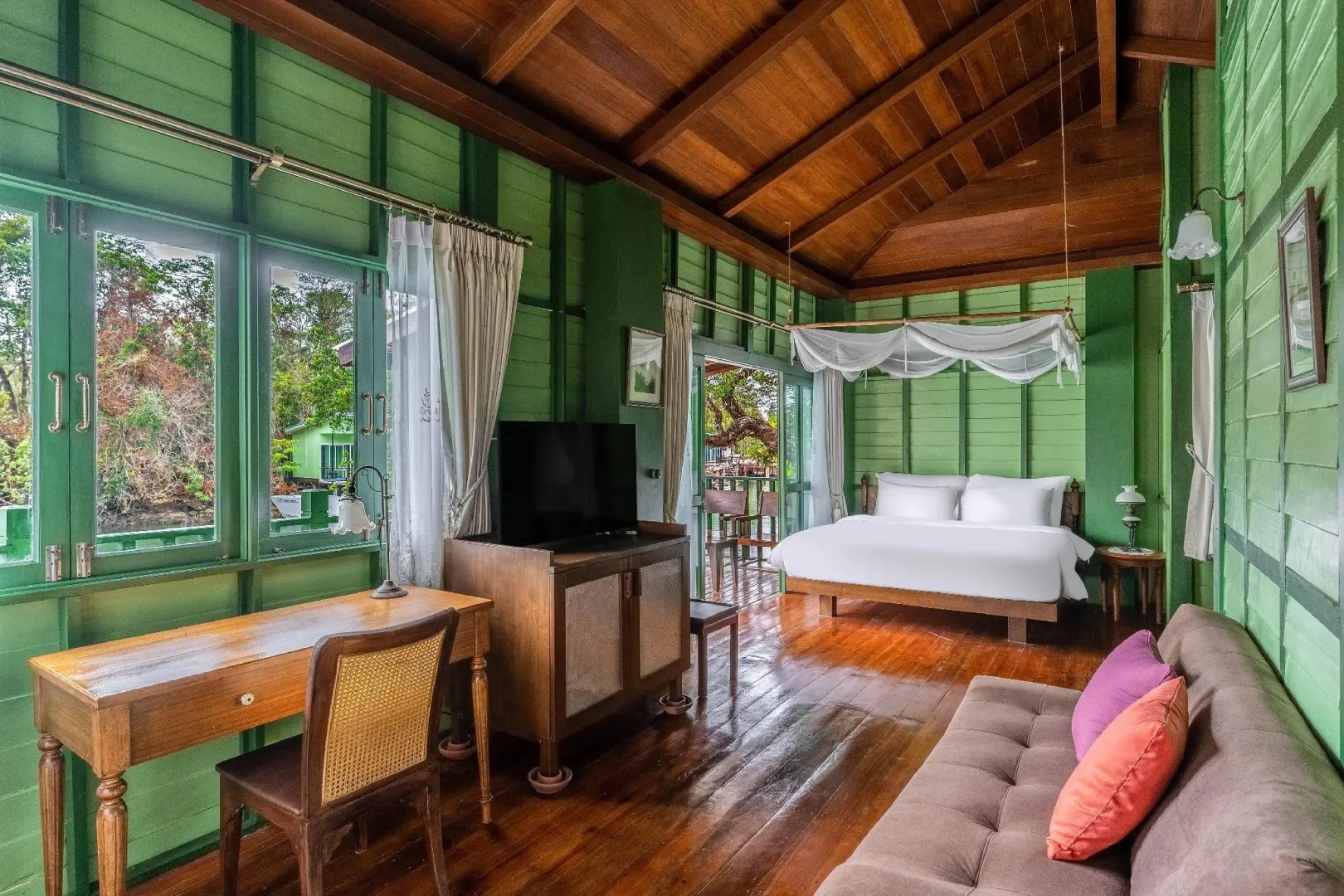 Photo - Aana Resort & Spa