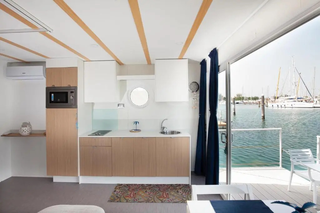 Photo - House Boat Rimini Resort