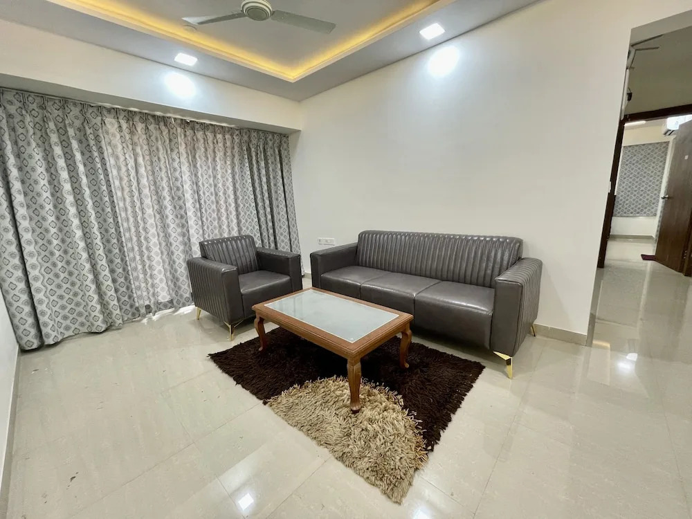 Foto - StayBird - Silver Oak, An Apartment Hotel, Kharadi