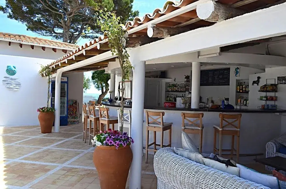 Photo - The Sea Club