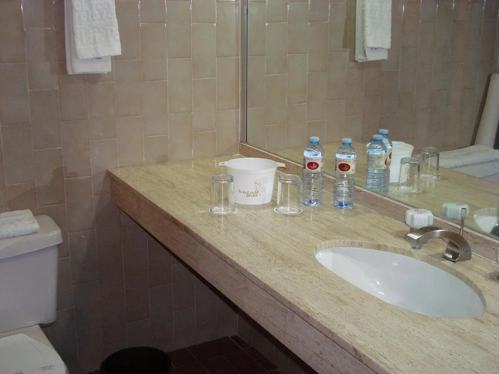 Photo - Hotel Real Plaza