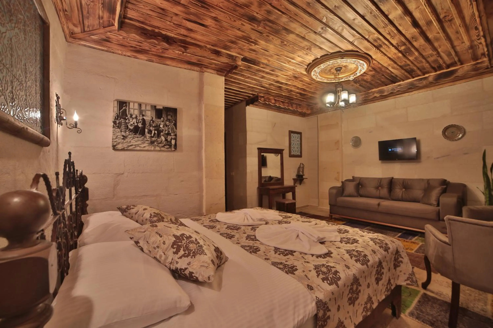 Foto - Caravanserai Inn Hotel