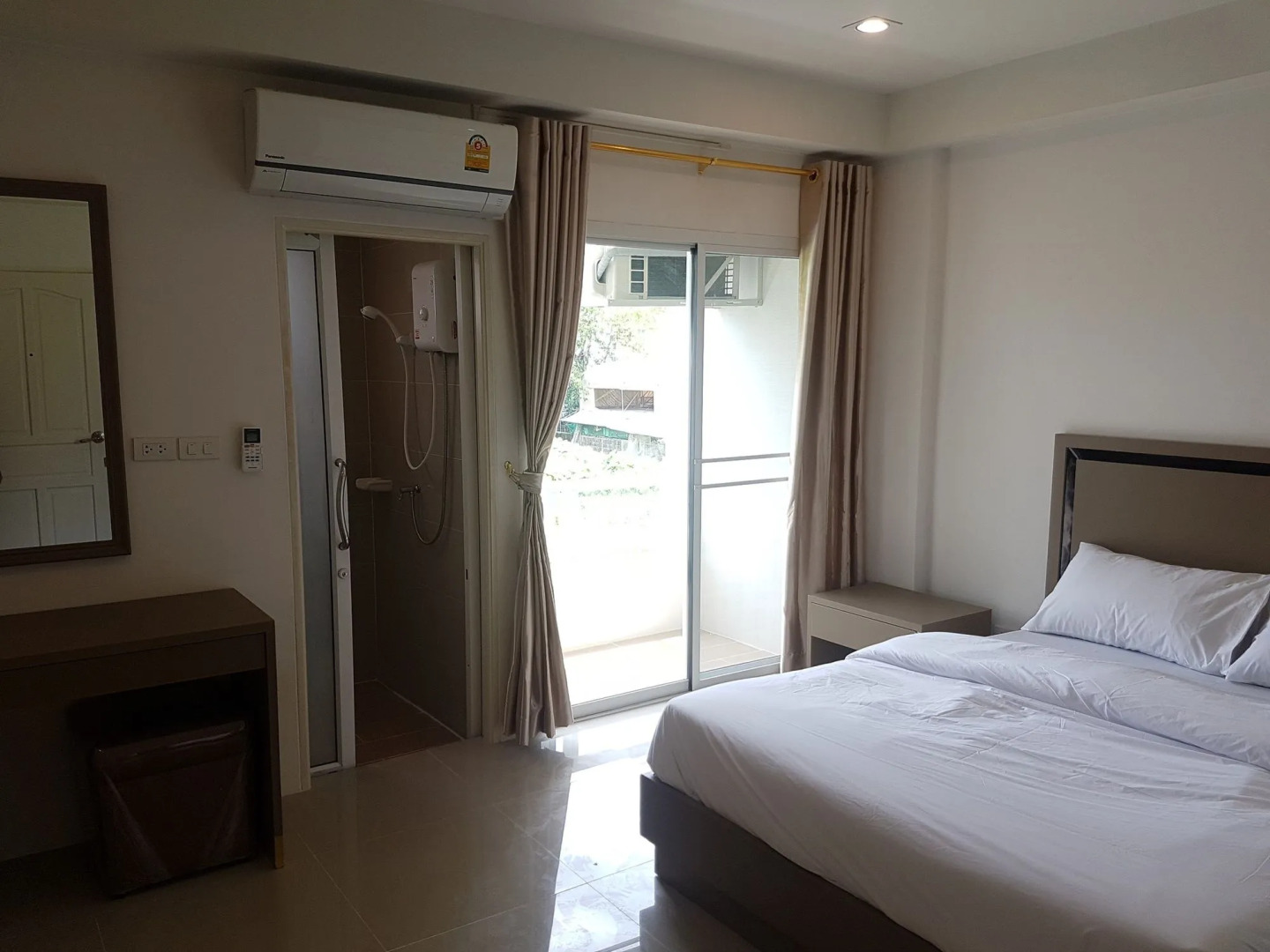 Foto - S.E.T Thanmongkol Residence