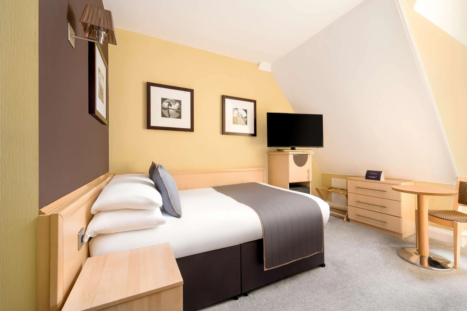 Photo - Royal Station Hotel- Part of the Cairn Collection