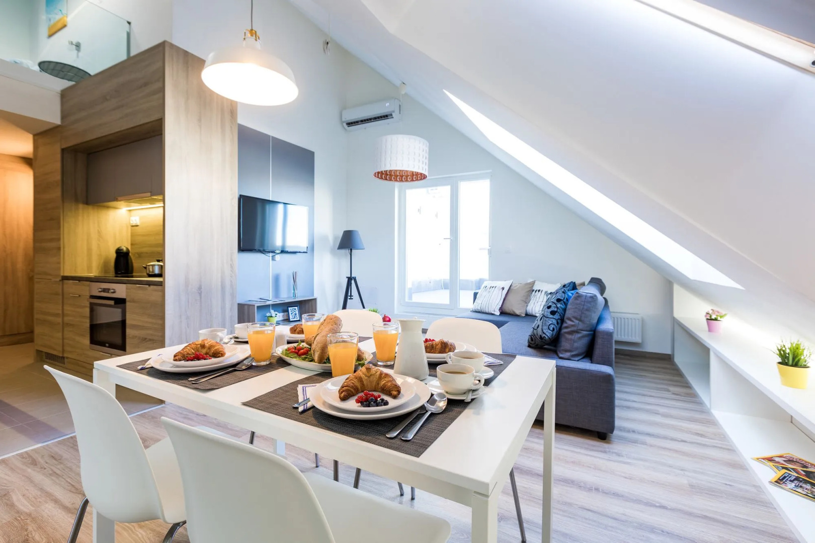 Foto - Vagabond Corvin