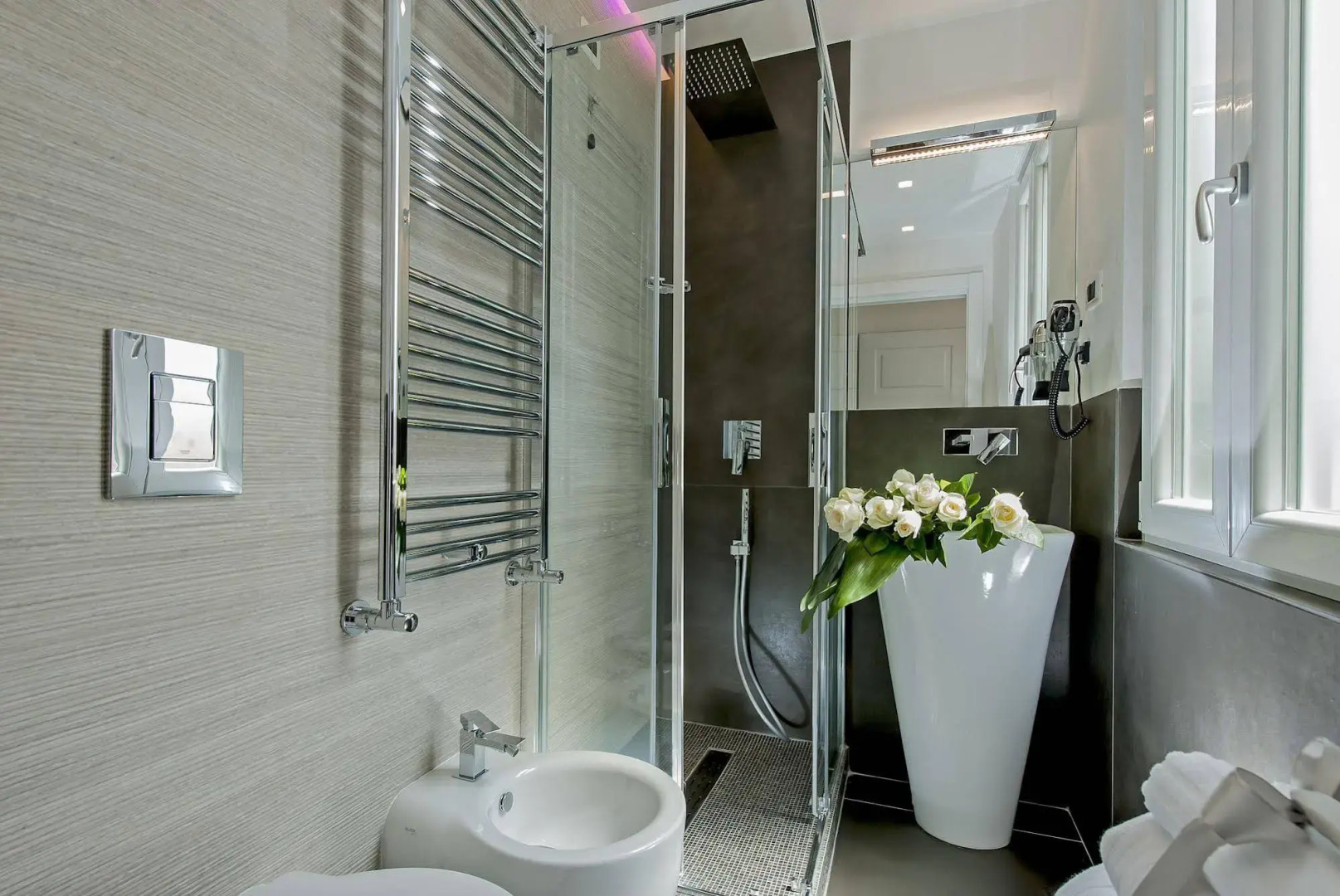 Photo - Vatican Style