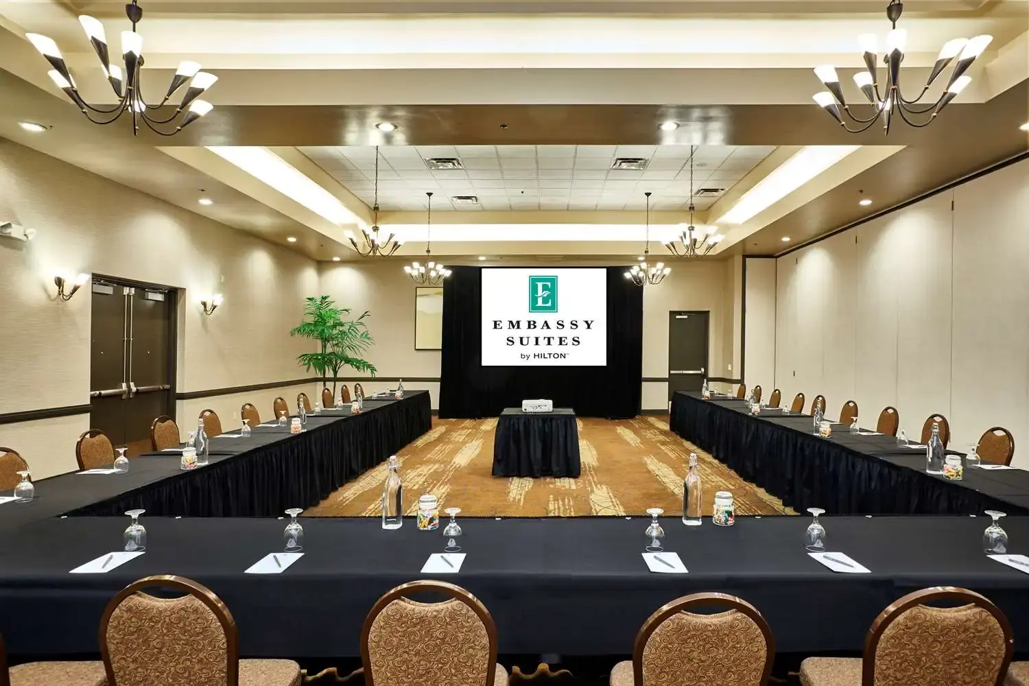 Photo - Embassy Suites by Hilton Phoenix Scottsdale