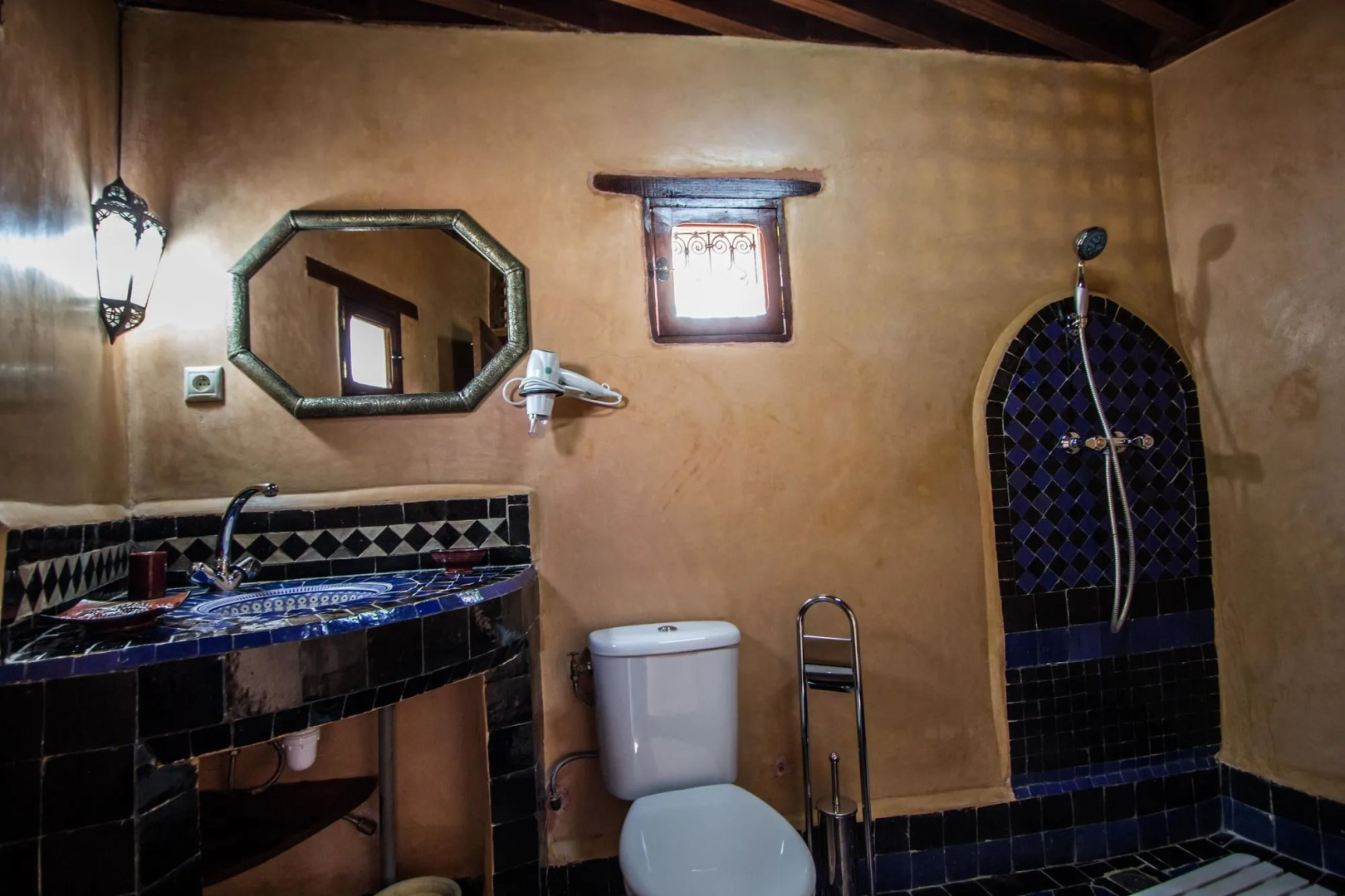 Foto - Riad Letchina