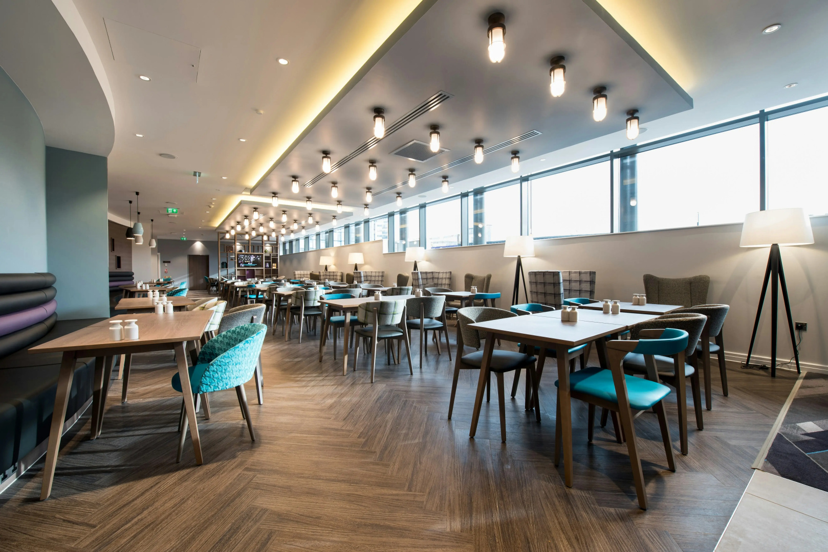 Photo - Hampton by Hilton Edinburgh West End
