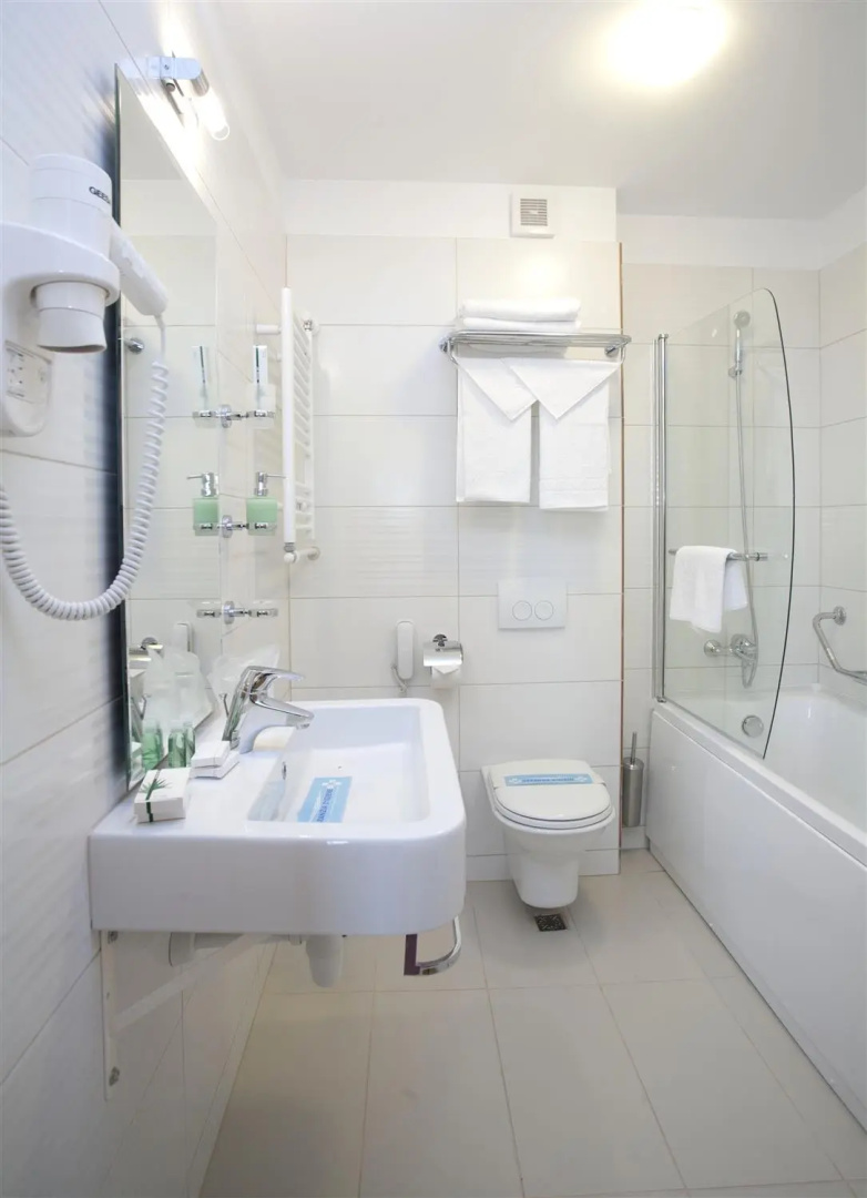 Photo - Best Western Plus Mari Vila Hotel