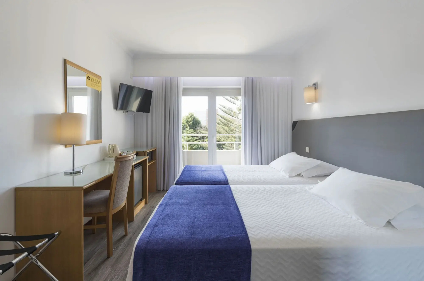 Photo - Varzinn Hotel