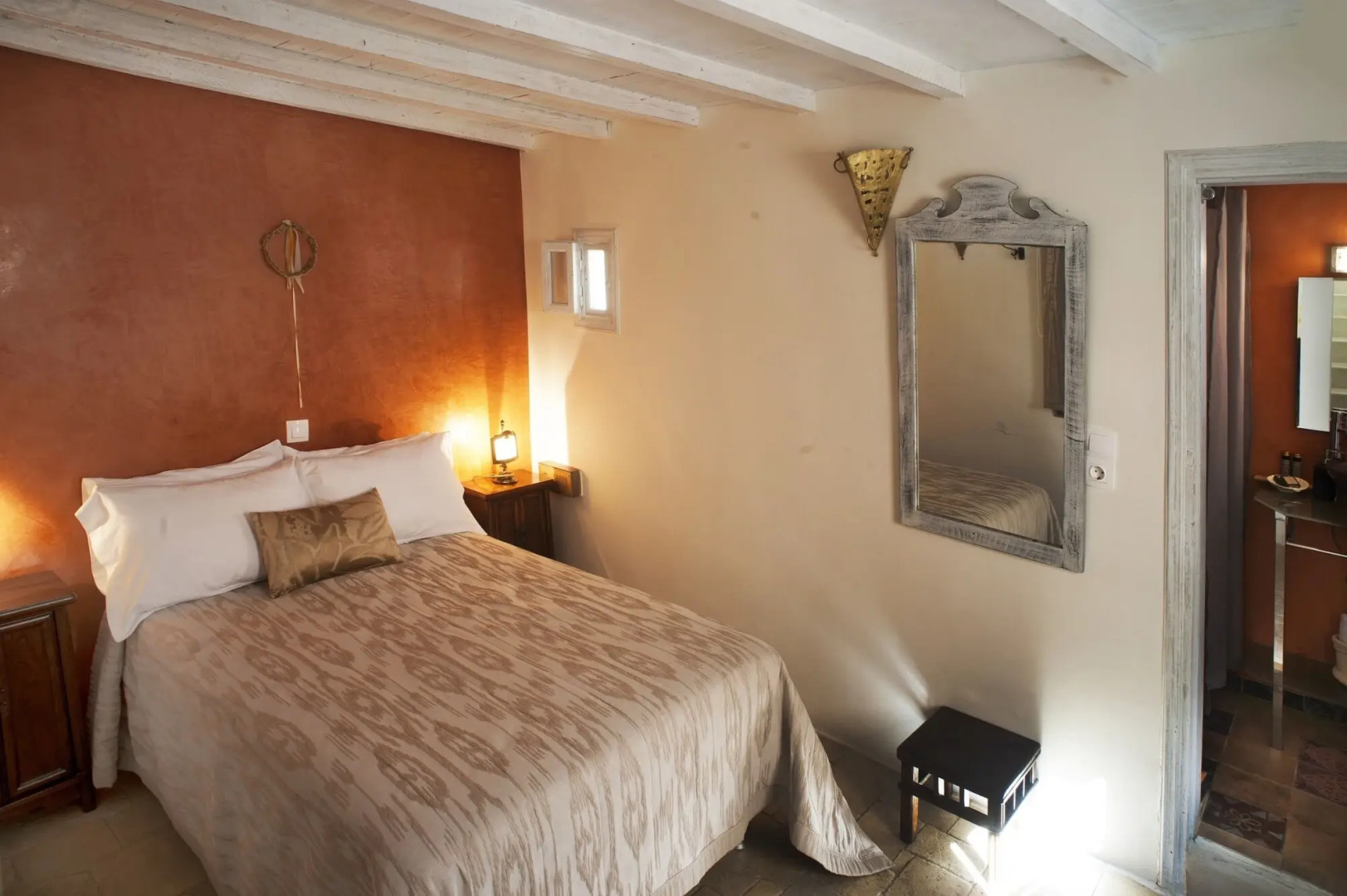 Photo - Heliophos Boutique Caves